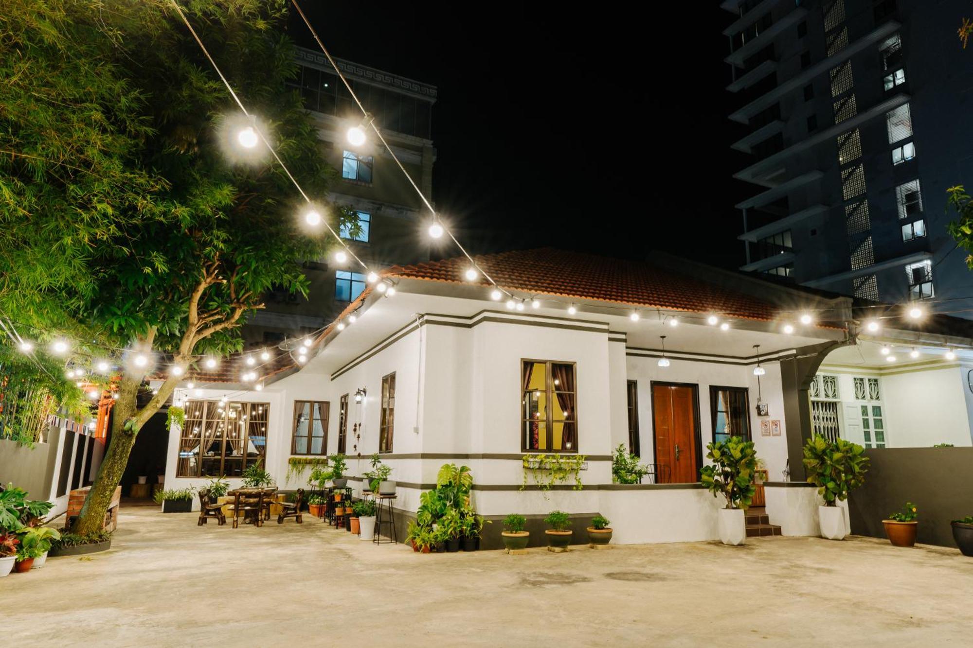Wang'S Bnb 4 Bedrooms Villa George Town Exterior photo